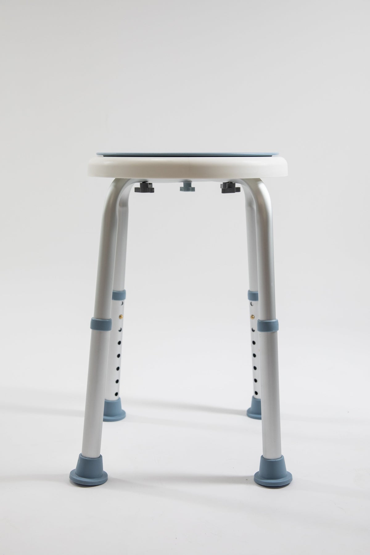 Badehocker mit drehbarem Sitz