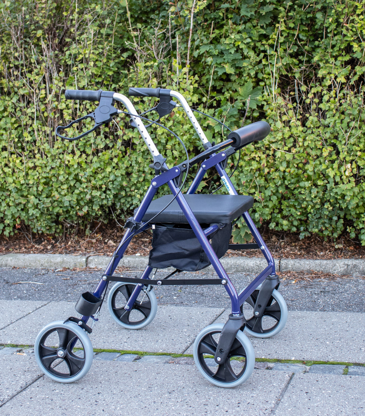 Impala Rollator, günstiger leichter Rollator