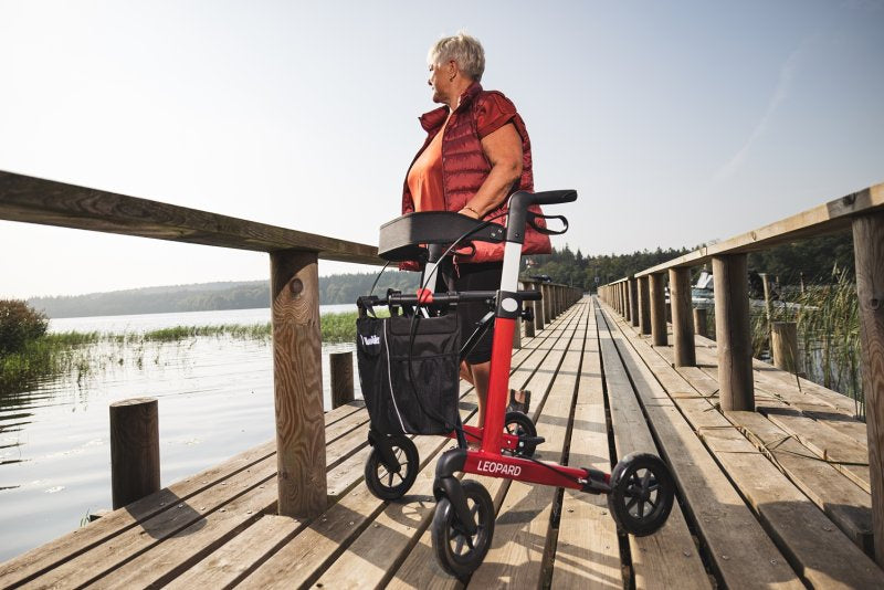 Leopard Leichtgewicht-Rollator