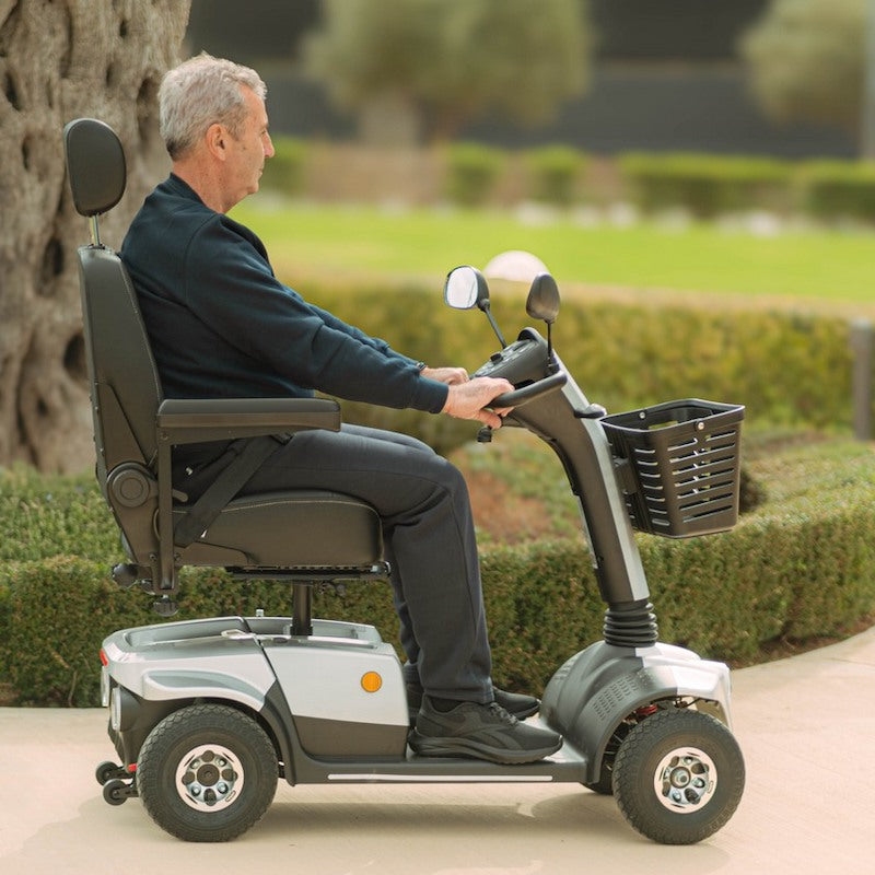 Komfortables Elektromobil, Mobiak ARES