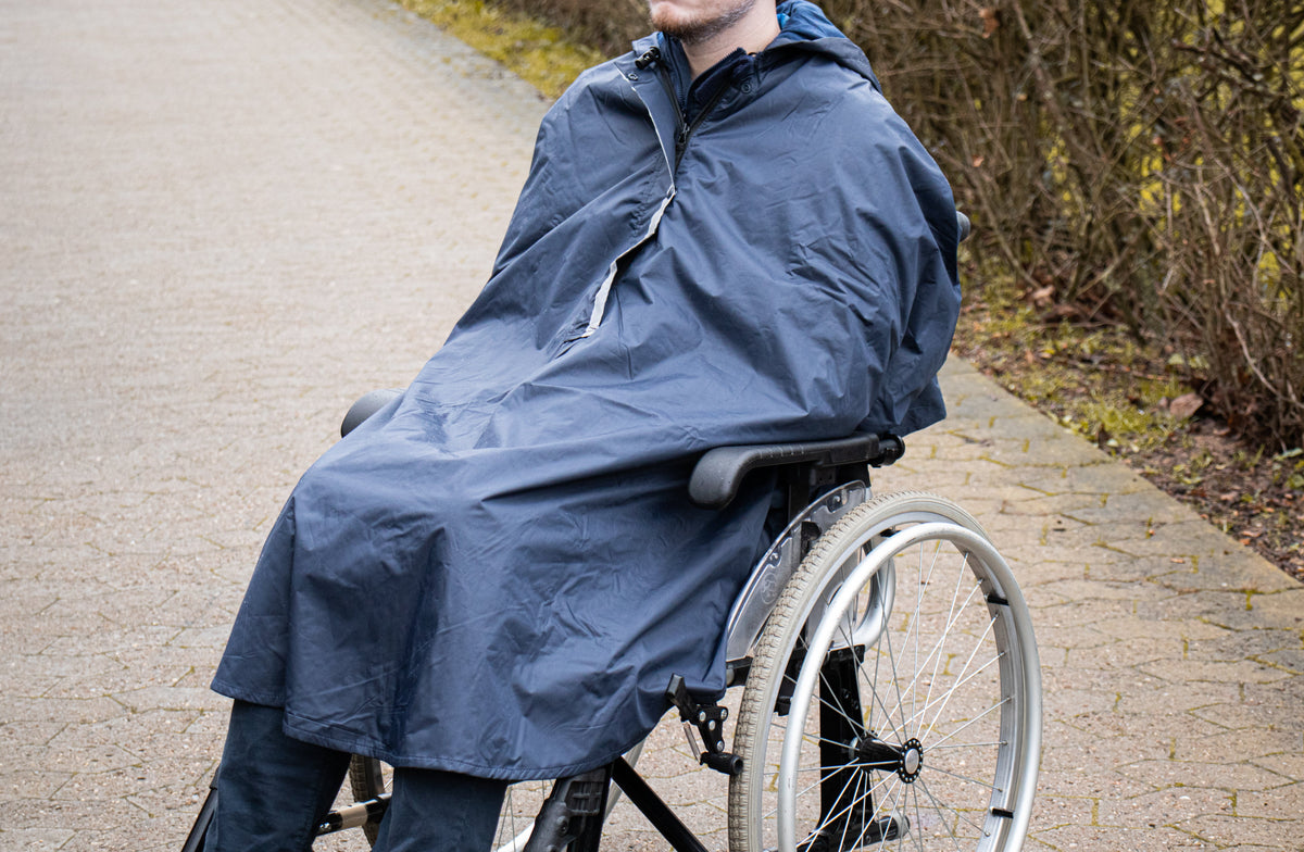 Regenponcho für Rollstuhlnutzer