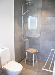Badehocker mit Sitz in Holzoptik