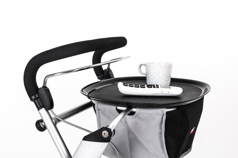 TrustCare 'Let's Go' Indoor-Rollator mit Tablett und Stoffkorb.